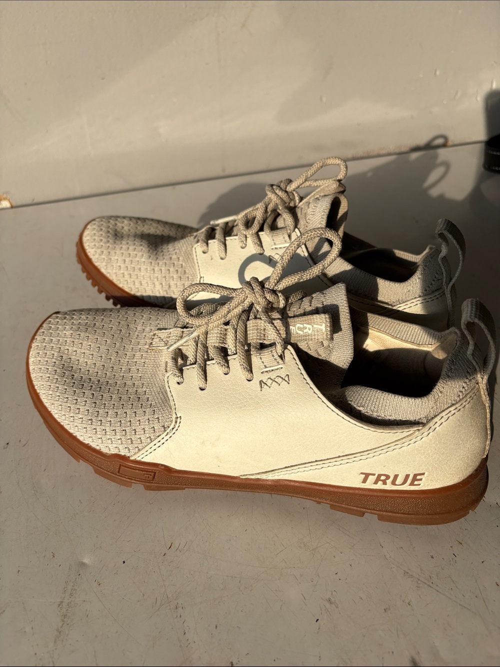 True linkswear golf shoe - zero drop, wide toe box shoe. Men’s 7.5, women’s 9